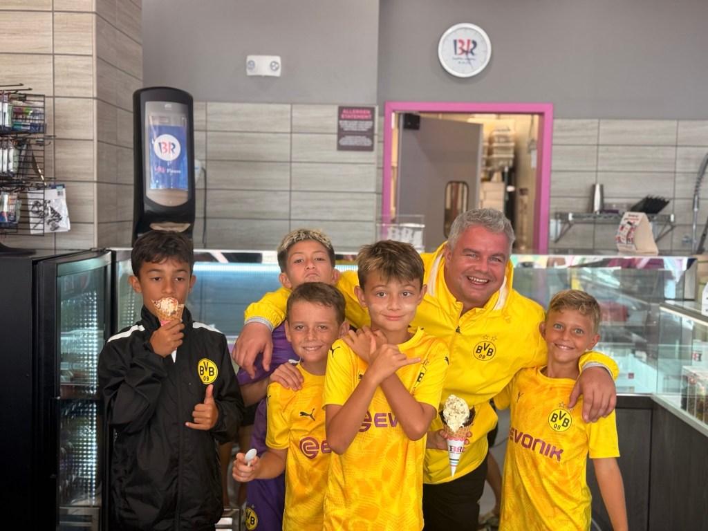 Coach Mark and members of the Kauaʻi soccer community